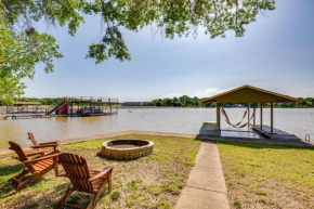 Private Dock and Fire Pit Cedar Creek Reservoir Gem